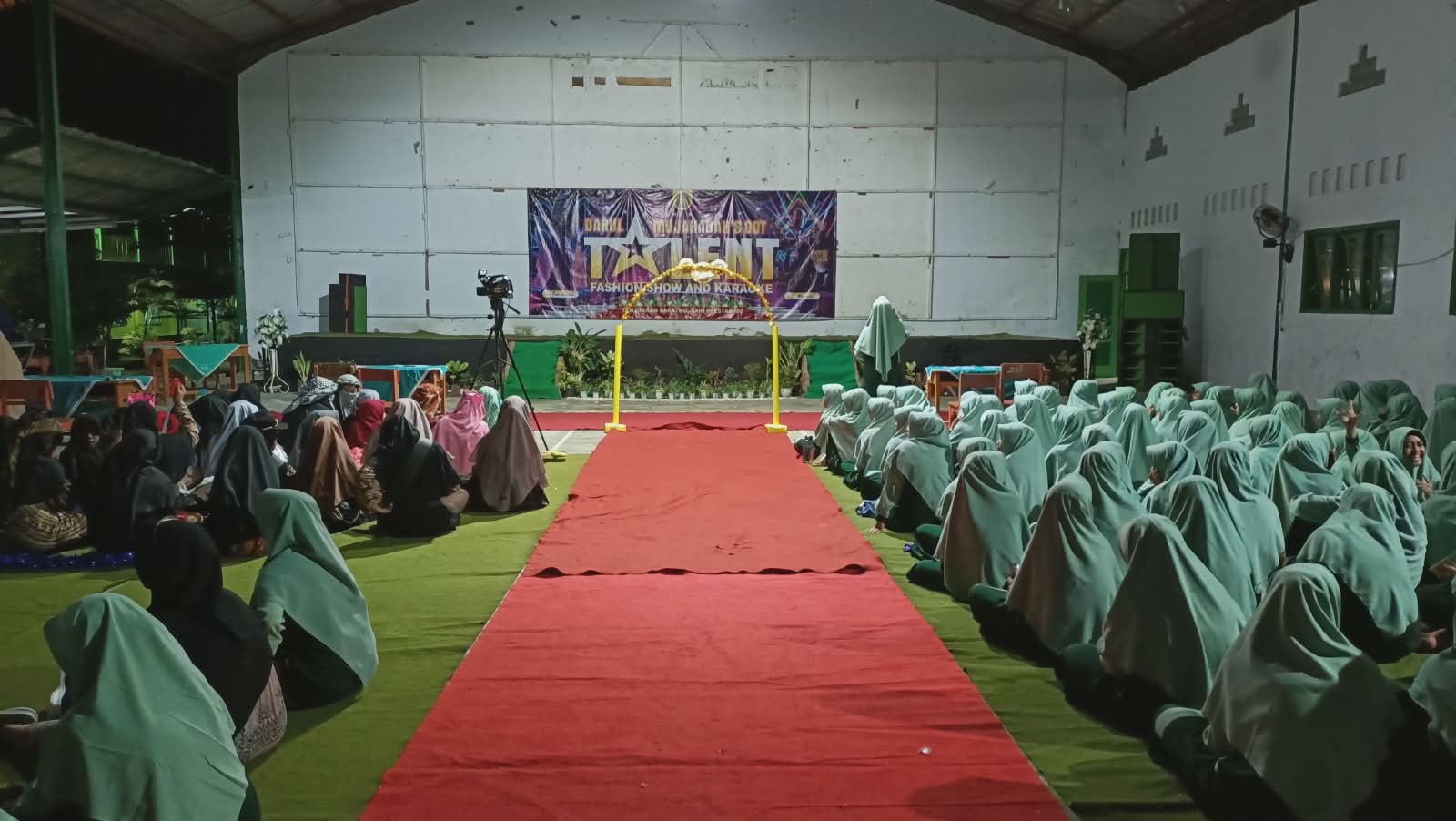 Darul Mujahadah Got Talent: Panggung Gemilang Santriwati Tunjukkan Kreativitas dan Bakat