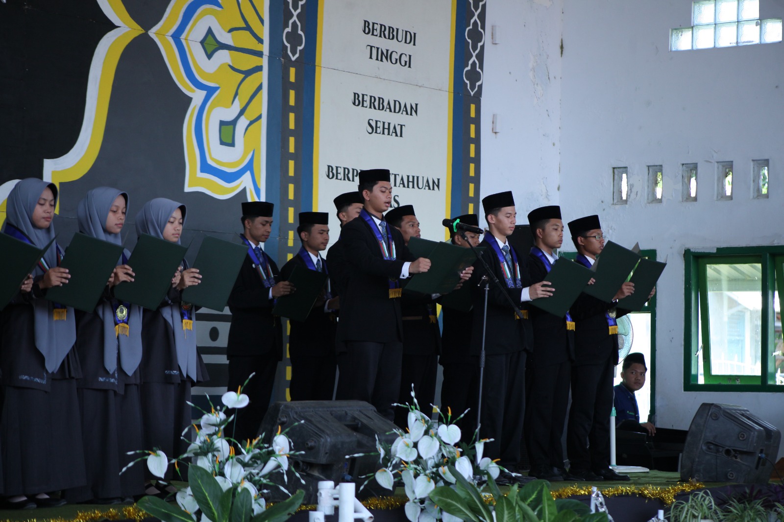 Haflatul Ikhtitam Angkatan XXVIII “Izfanna Generation”: Dari Ruang Belajar Menuju Ruang Pengabdian