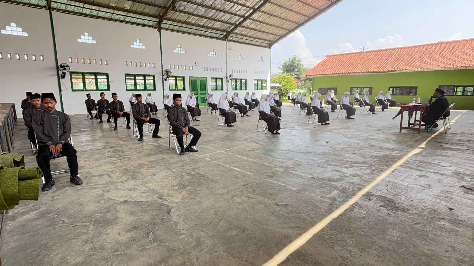 Kedatangan dan Yudisium calon alumni 628