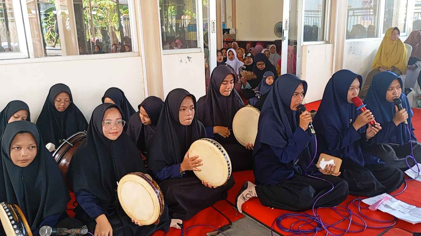 Pengajian Rabu Manisan TP PKK Desa Prupuk Utara Margasari, Tegal Berlangsung Khidmat