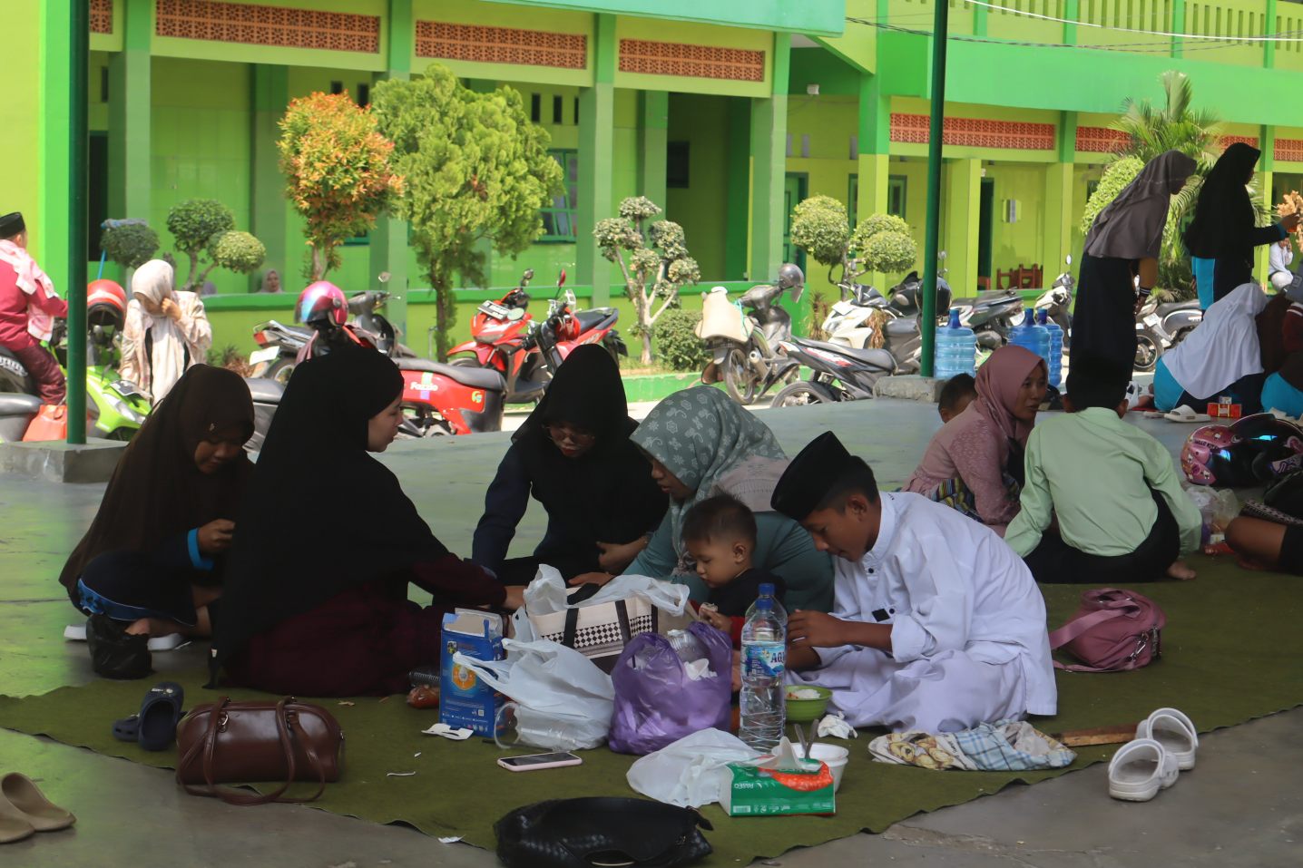 Penjengukan Santri Putra Darul Mujahadah, Hangatkan Silaturahmi di Awal Tahun Pelajaran 2026/2027