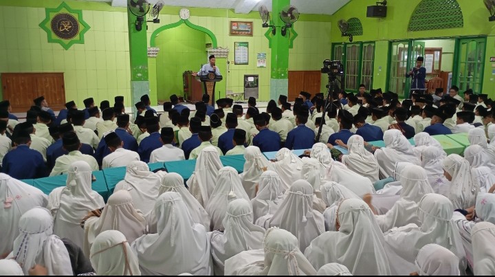 Peringatan Nuzulul Qur?an dan Buka Bersama Pondok Pesantren Darul Mujahadah