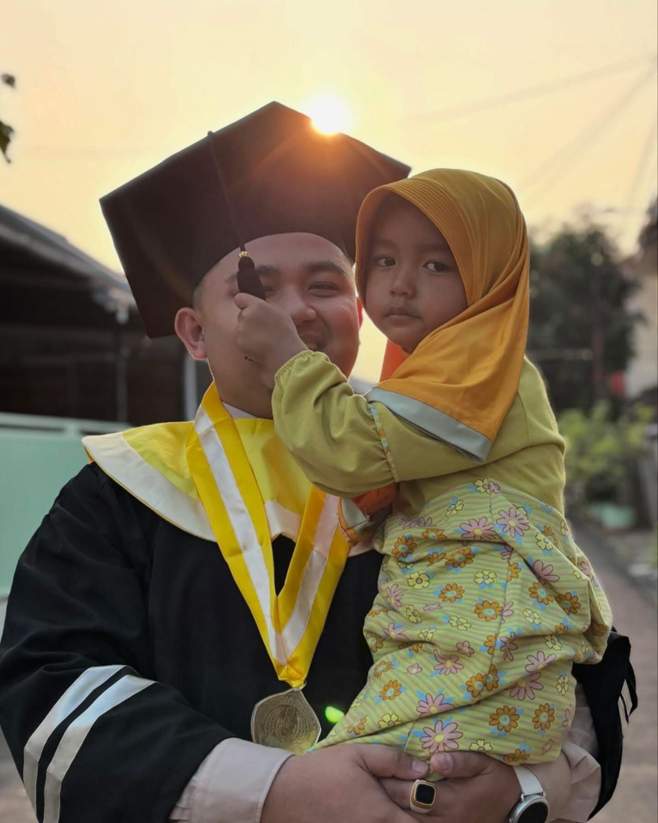 S2: Kunci Sukses dan Beruntung