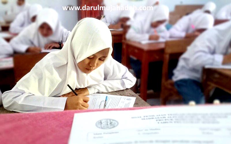 Santri Dituntut Serius Hadapi Ujian PTS