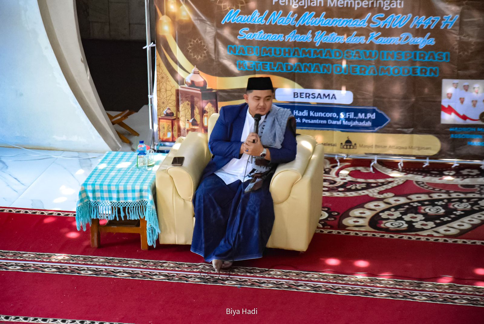 Sholat Jamaah: Melatih Kedisiplinan