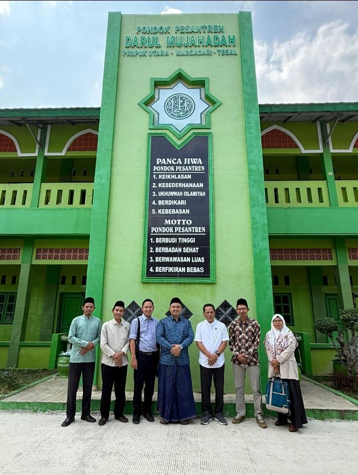 Silaturahmi Rektor IBN ke Pondok Pesantren Darul Mujahadah: Pererat Hubungan dan Sinergi Pendidikan?