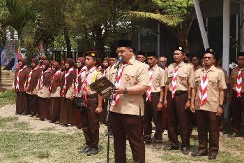 Pimpinan Pondok Pesantren Darul Mujahadah Buka Darul Mujahadah Camp di Pancaripis Bumi Jawa