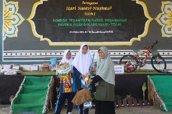 Semarak Hari Santri Nasional 2026, Pondok Pesantren Darul Mujahadah Gelar Jalan Sehat dan Pembagian Doorprize